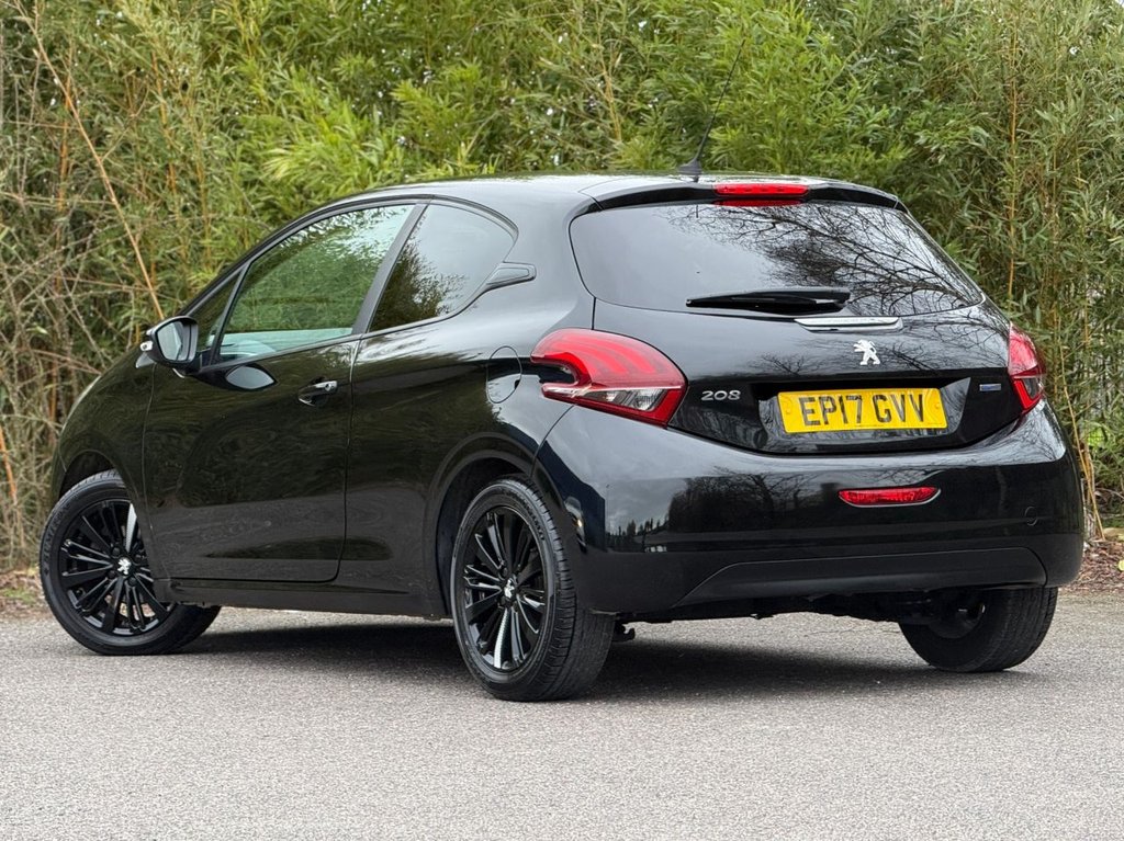 Used Peugeot 208 2017 for sale - 77905103: Photo 2