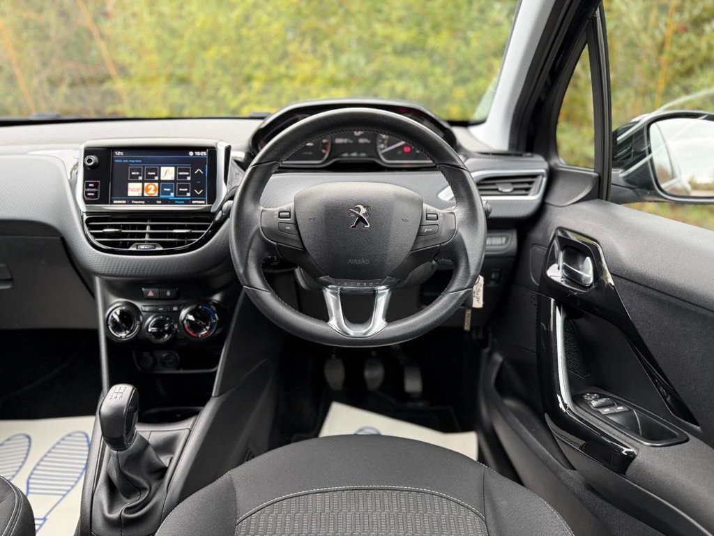 Used Peugeot 208 2017 for sale - 77905103: Photo 26