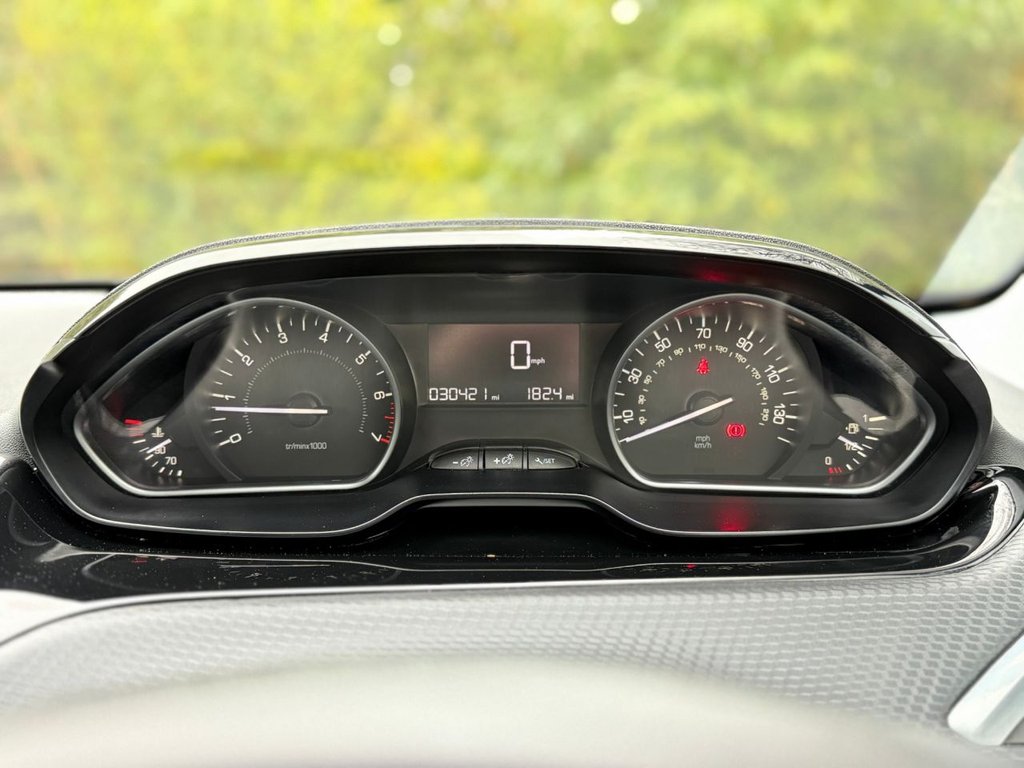 Used Peugeot 208 2017 for sale - 77905103: Photo 27