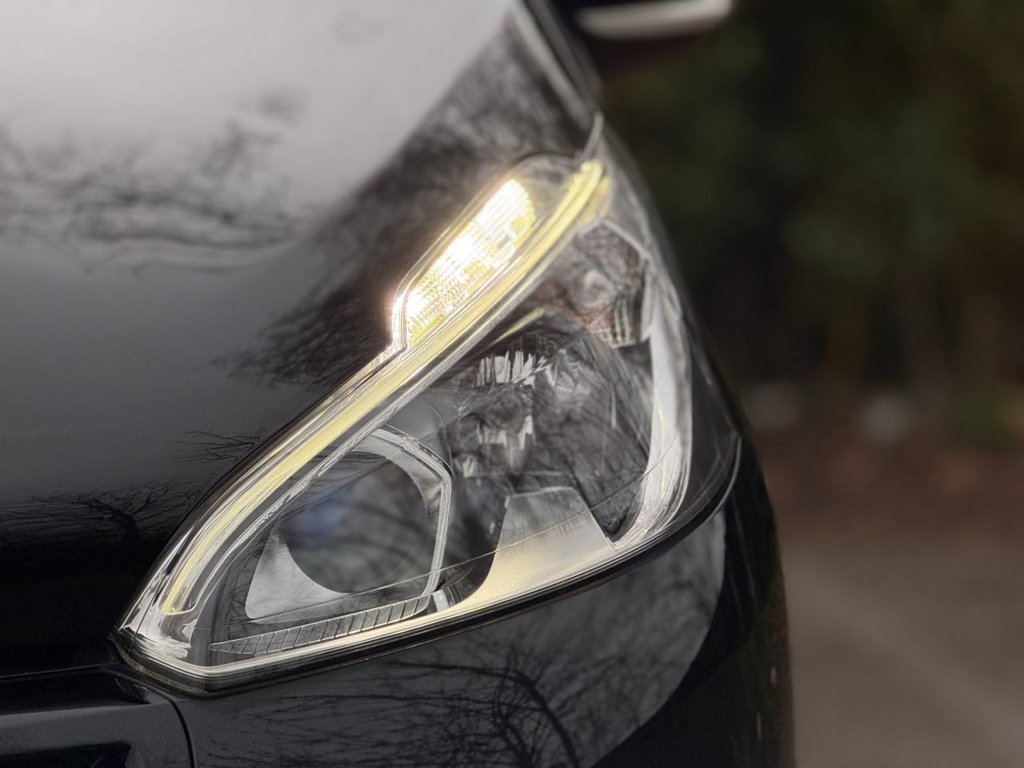 Used Peugeot 208 2017 for sale - 77905103: Photo 40