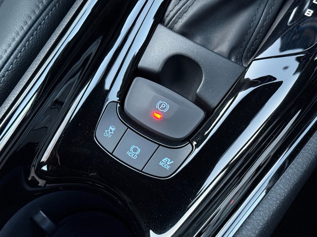 Used Toyota C-HR 2019 for sale - 76868076: Photo 28