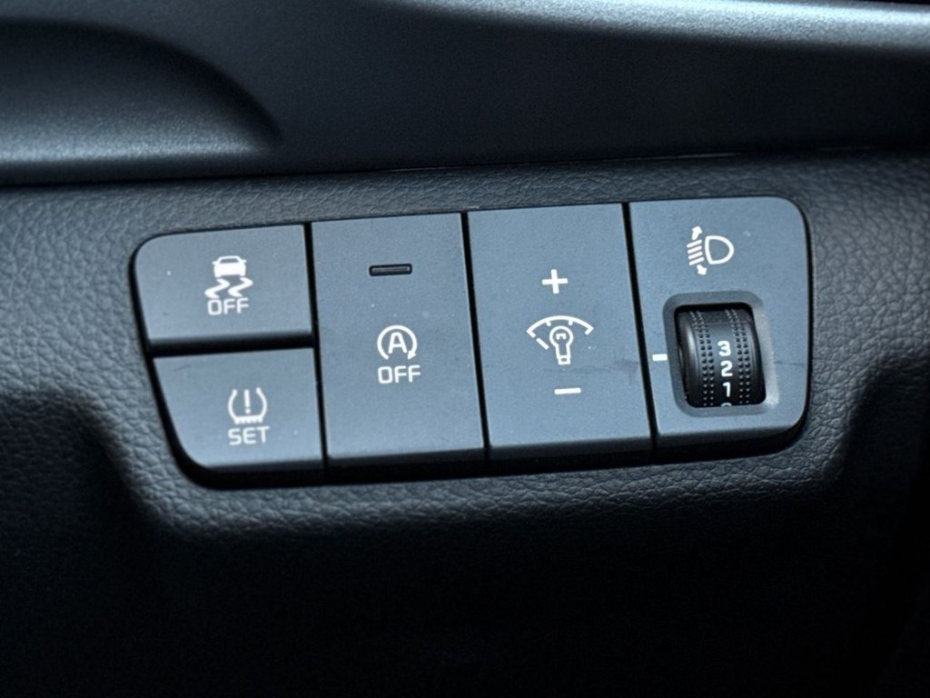 Used Kia Stonic 2023 for sale - 77139656: Photo 34