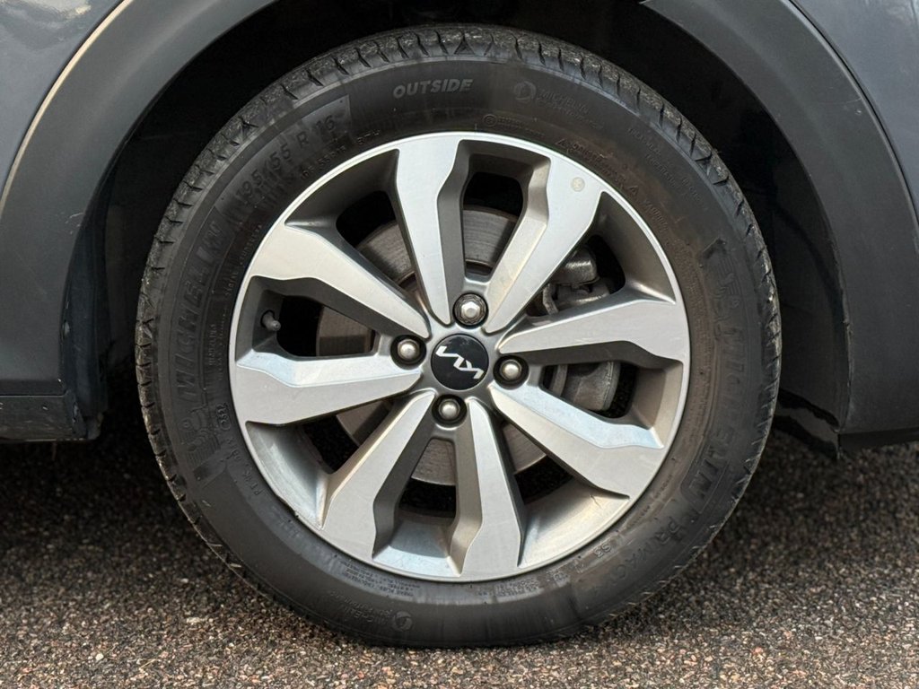 Used Kia Stonic 2023 for sale - 77139656: Photo 40