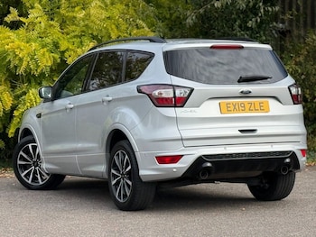 Used Ford Kuga 2019 for sale - 76147379: Photo 2