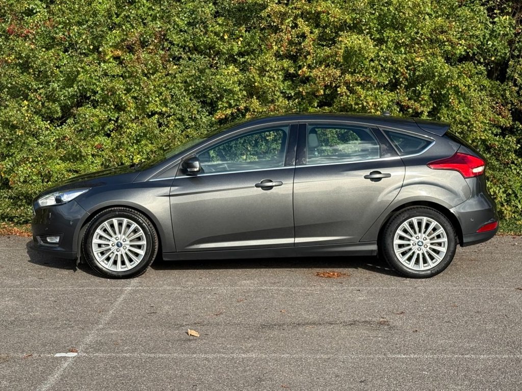 Used Ford Focus 2017 for sale - 76356306: Photo 4