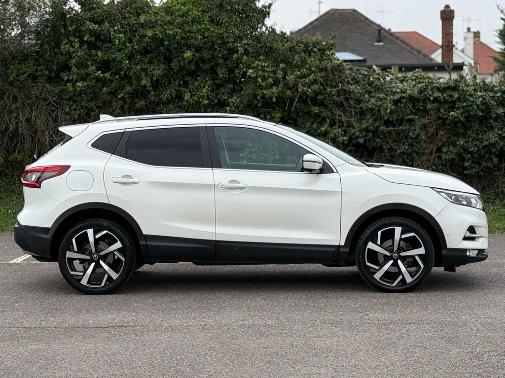 Used Nissan Qashqai 2018 for sale - 77642506: Photo 3