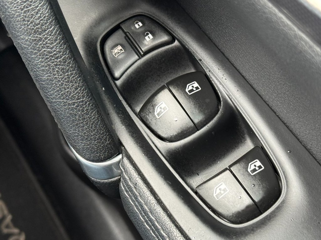 Used Nissan Qashqai 2018 for sale - 77642506: Photo 40