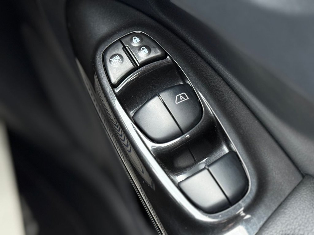 Used Nissan Juke 2018 for sale - 77236683: Photo 35