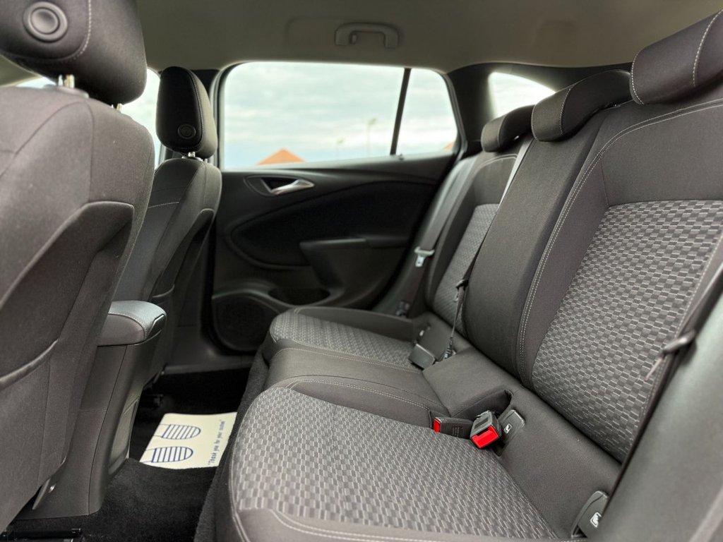 Used Vauxhall Astra 2018 for sale - 76546834: Photo 14