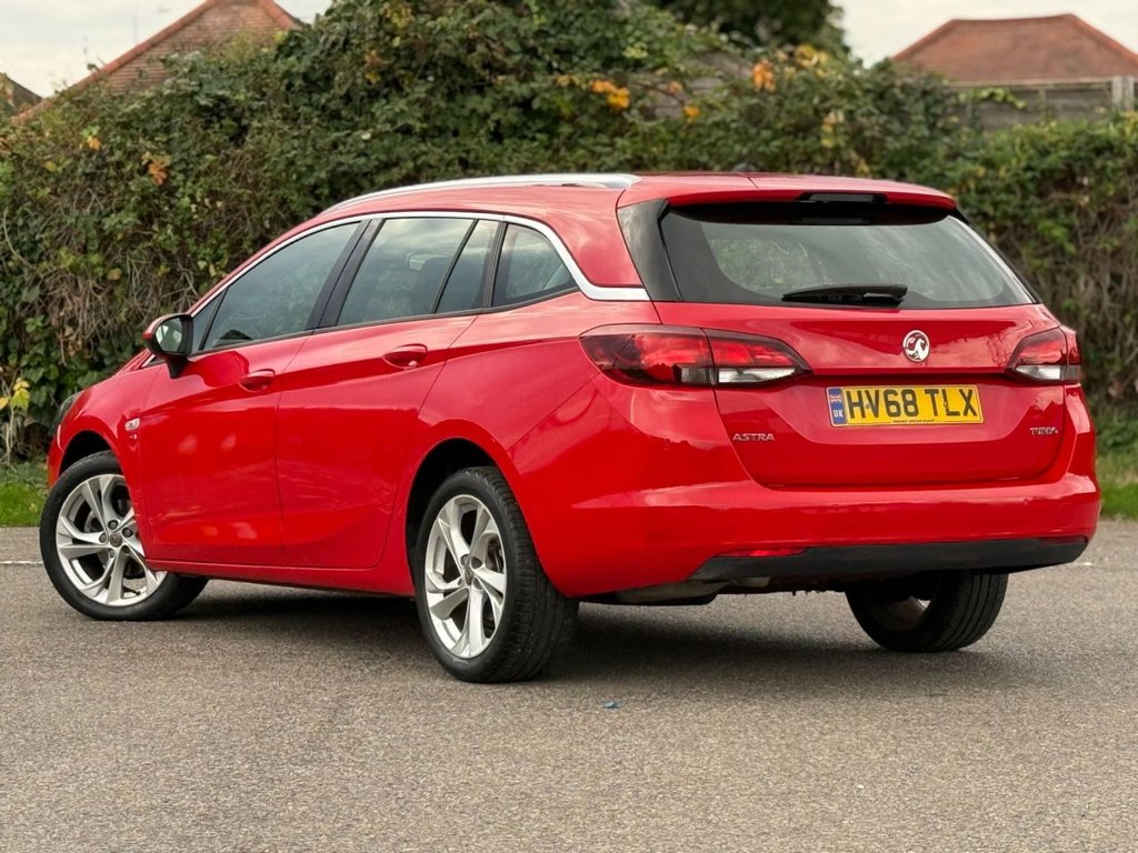 Used Vauxhall Astra 2018 for sale - 76546834: Photo 2