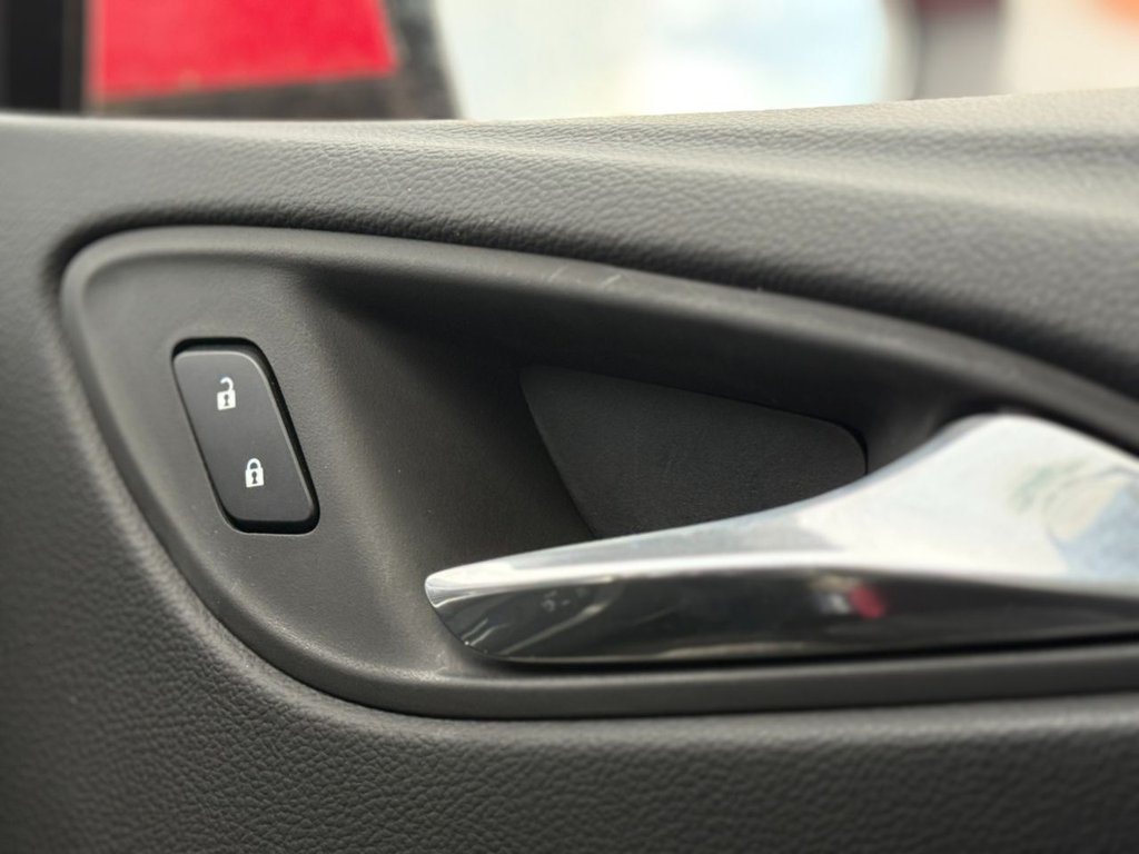 Used Vauxhall Astra 2018 for sale - 76546834: Photo 32