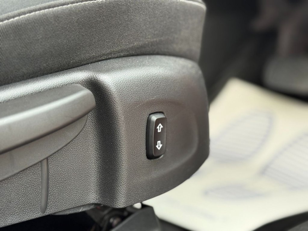 Used Vauxhall Astra 2018 for sale - 76546834: Photo 34