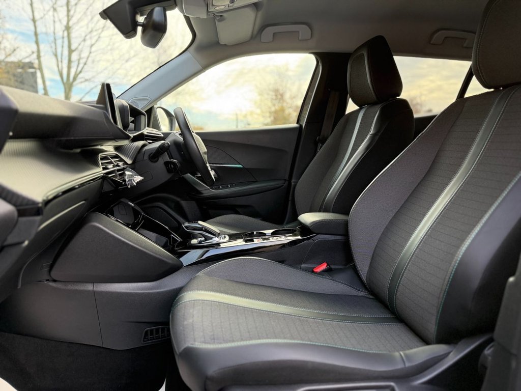 Used Peugeot E-2008 2022 for sale - 76604764: Photo 12