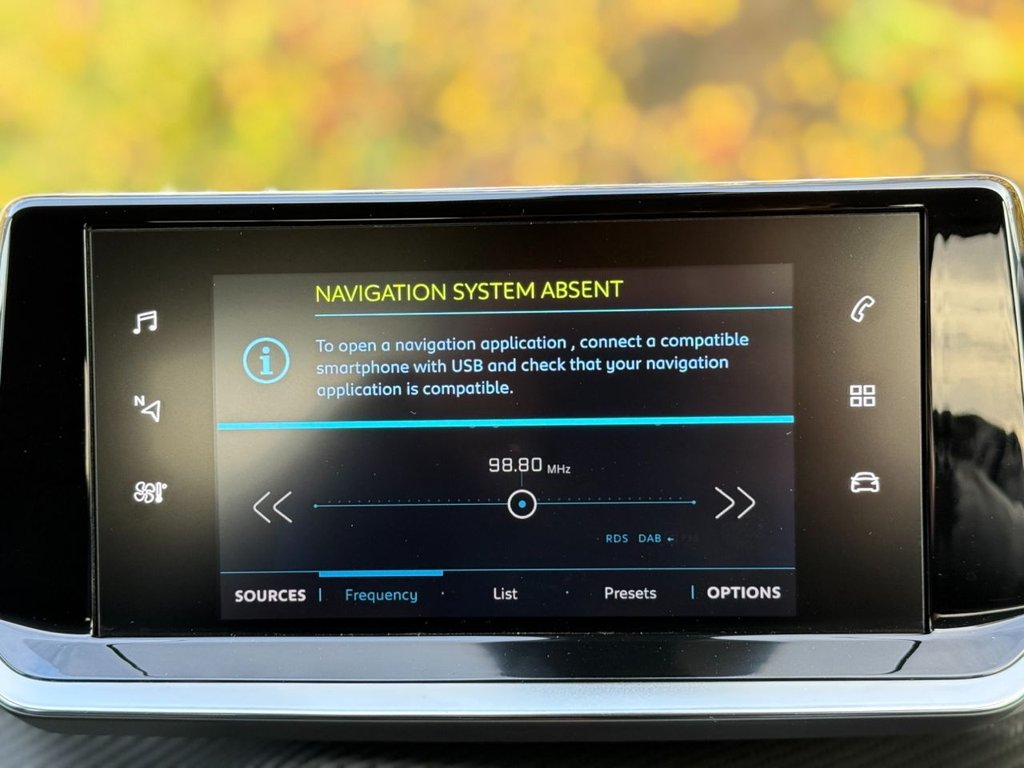 Used Peugeot E-2008 2022 for sale - 76604764: Photo 19