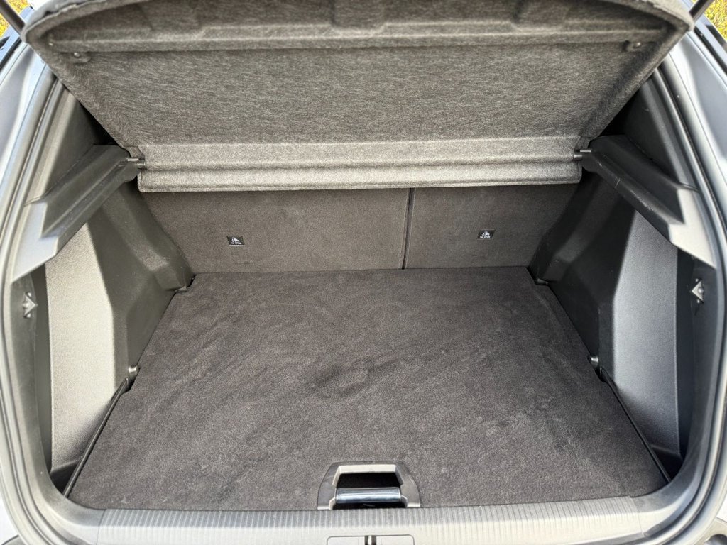 Used Peugeot E-2008 2022 for sale - 76604764: Photo 39