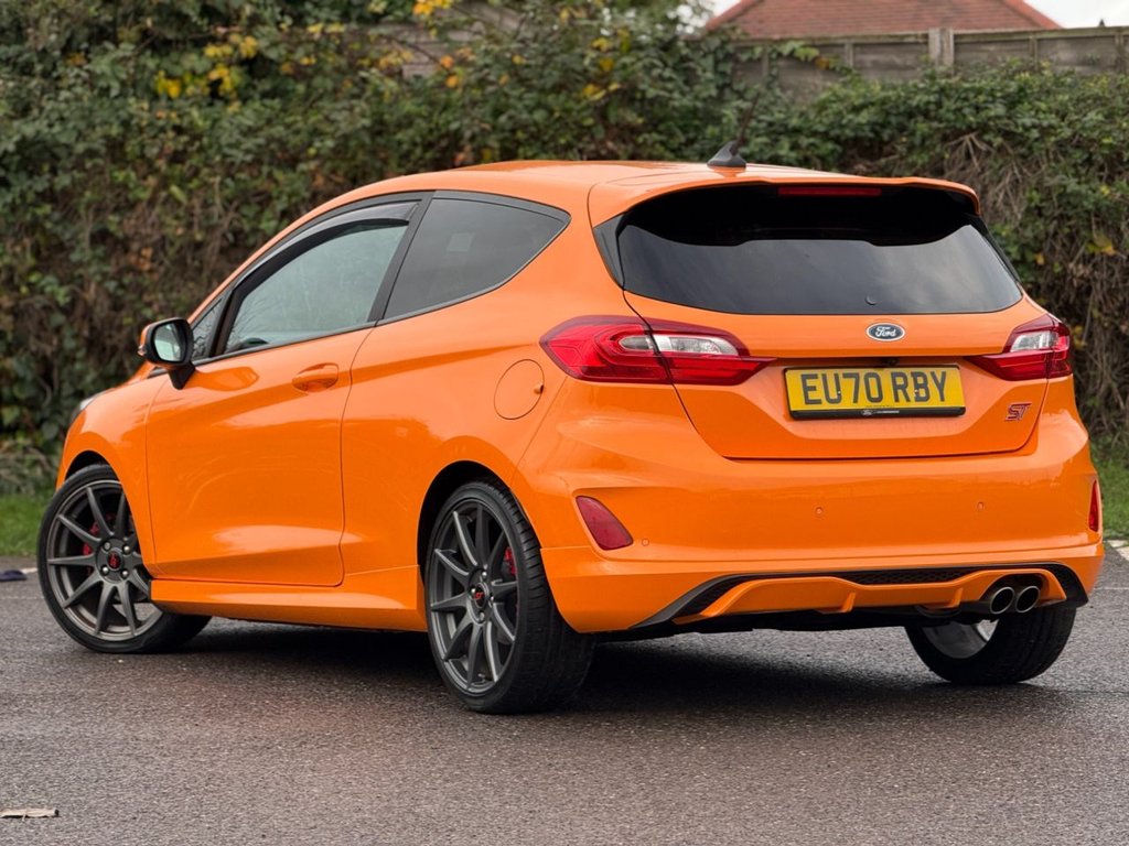 Used Ford Fiesta 2020 for sale - 77990597: Photo 2