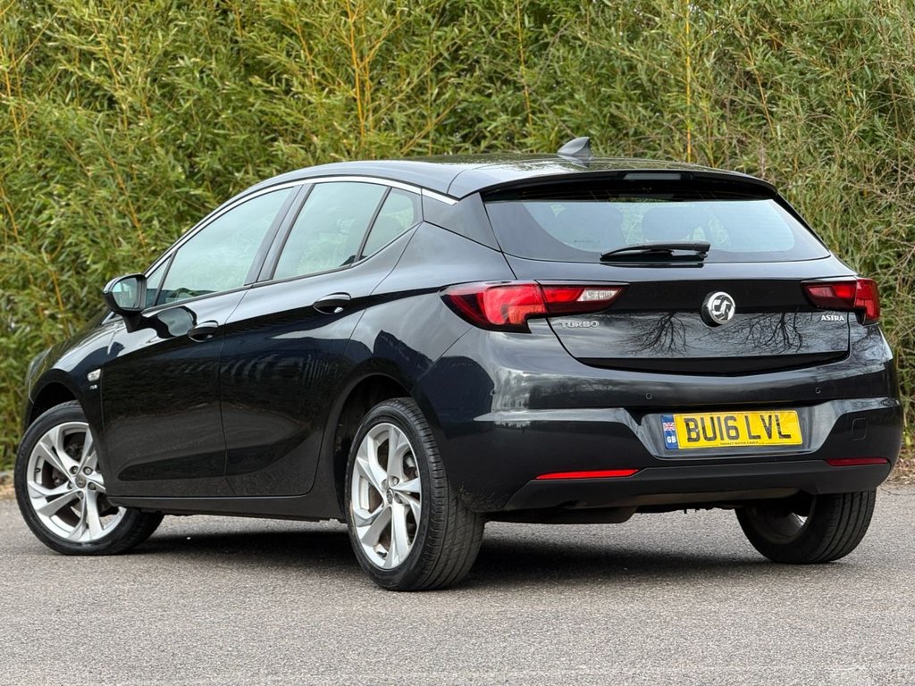 Used Vauxhall Astra 2016 for sale - 77680477: Photo 2