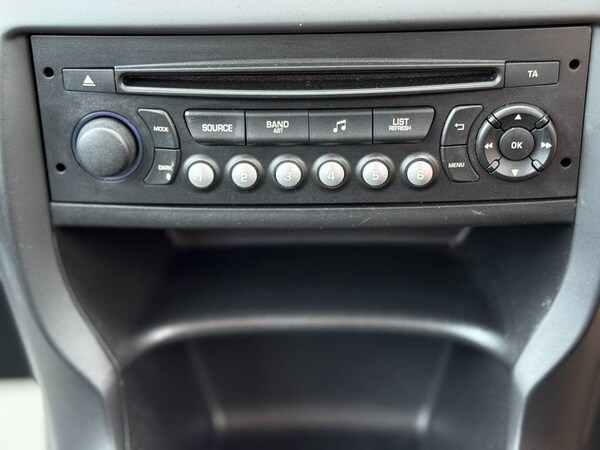 Used Citroen C3 2014 for sale - 76080480: Photo 24