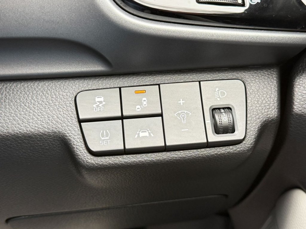 Used Kia Stonic 2019 for sale - 78153796: Photo 32