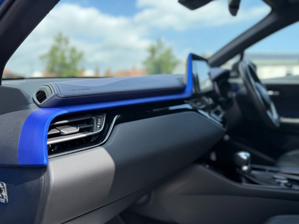 Used Toyota C-HR 2017 for sale - 76235290: Photo 37