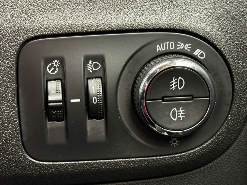 Used Vauxhall Crossland X 2017 for sale - 78096571: Photo 33