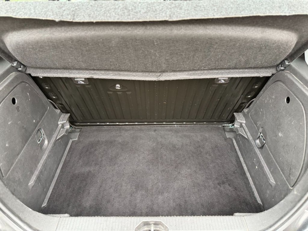 Used Vauxhall Corsa 2015 for sale - 76558476: Photo 32