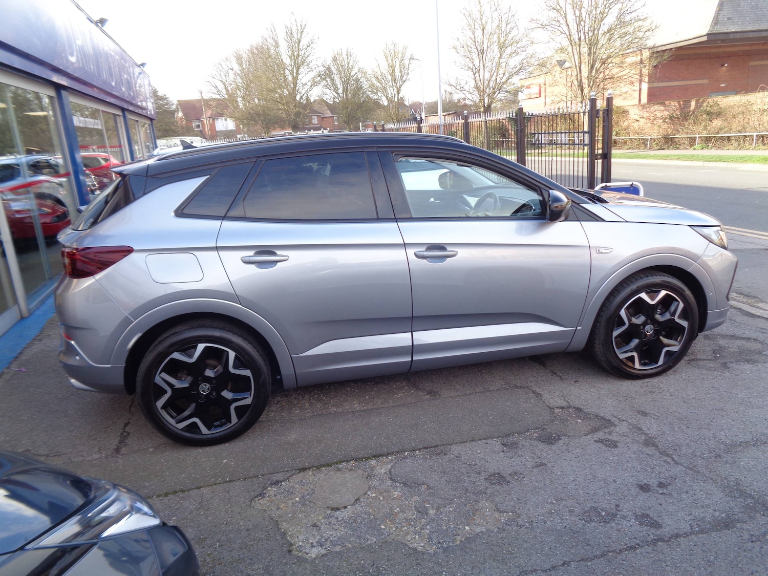 Used Vauxhall Grandland for sale - 77729615: Photo 3