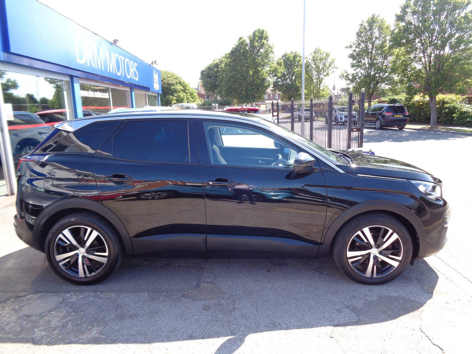 Used Peugeot 3008 2018 for sale - 76403399: Photo 2