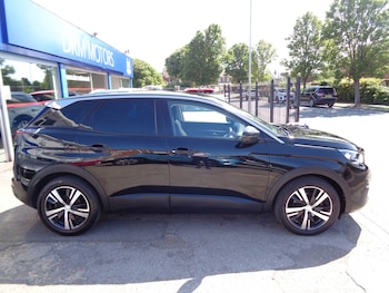 Used Peugeot 3008 2018 for sale - 76403399: Photo