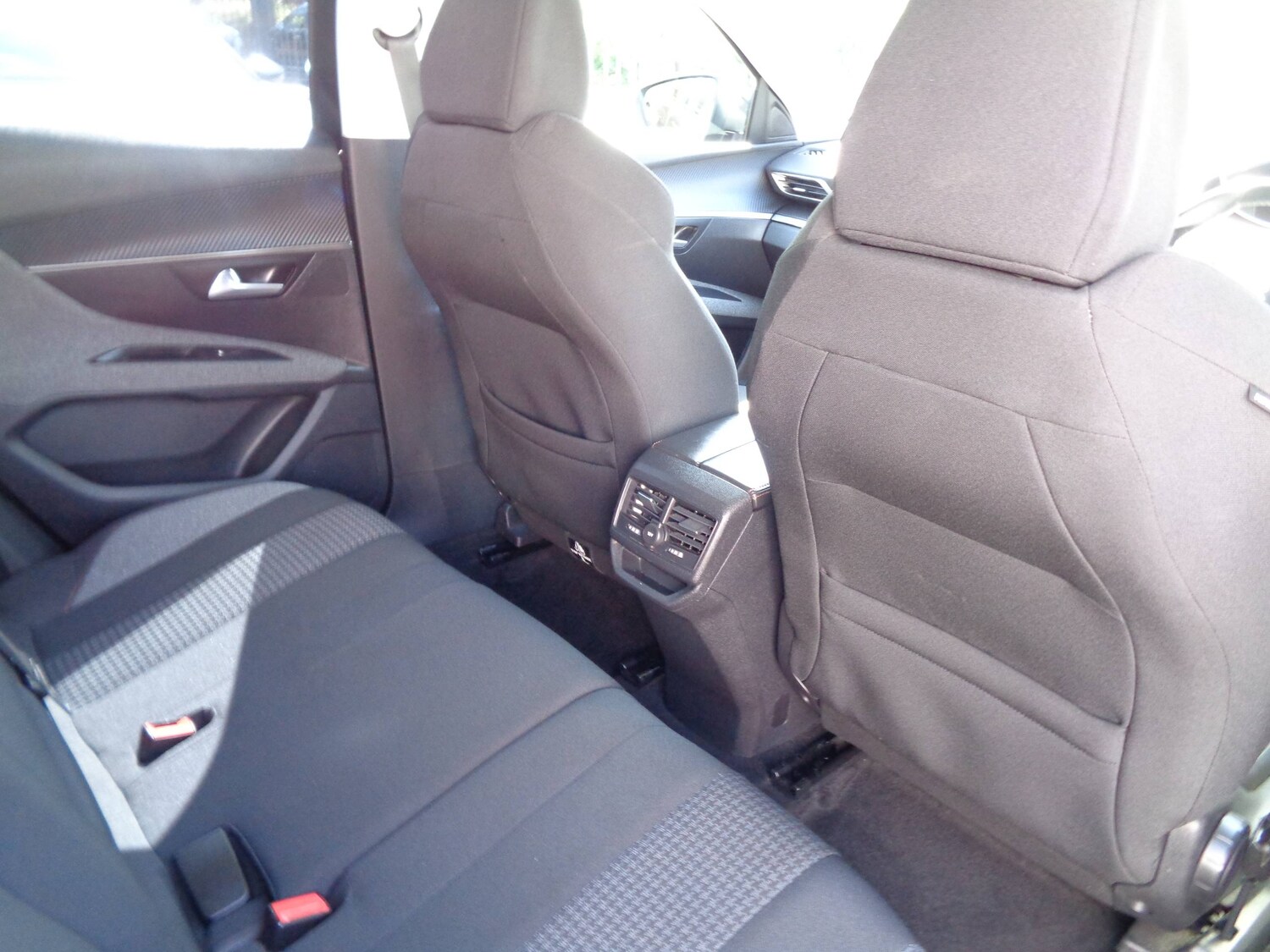 Used Peugeot 3008 2018 for sale - 76403399: Photo 6