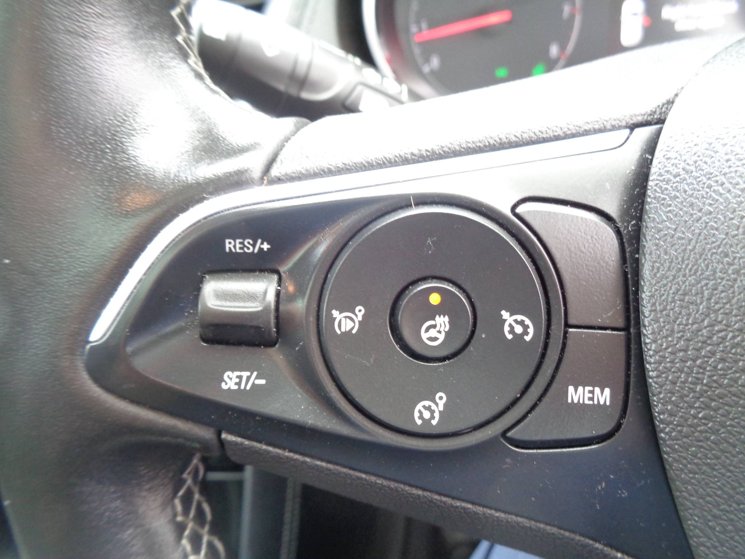 Used Vauxhall Grandland X 2019 for sale - 78082035: Photo 8