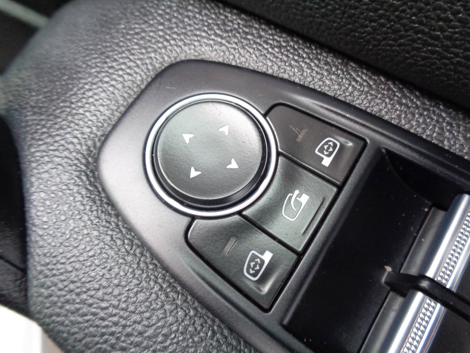 Used Renault Captur 2020 for sale - 76242951: Photo 12