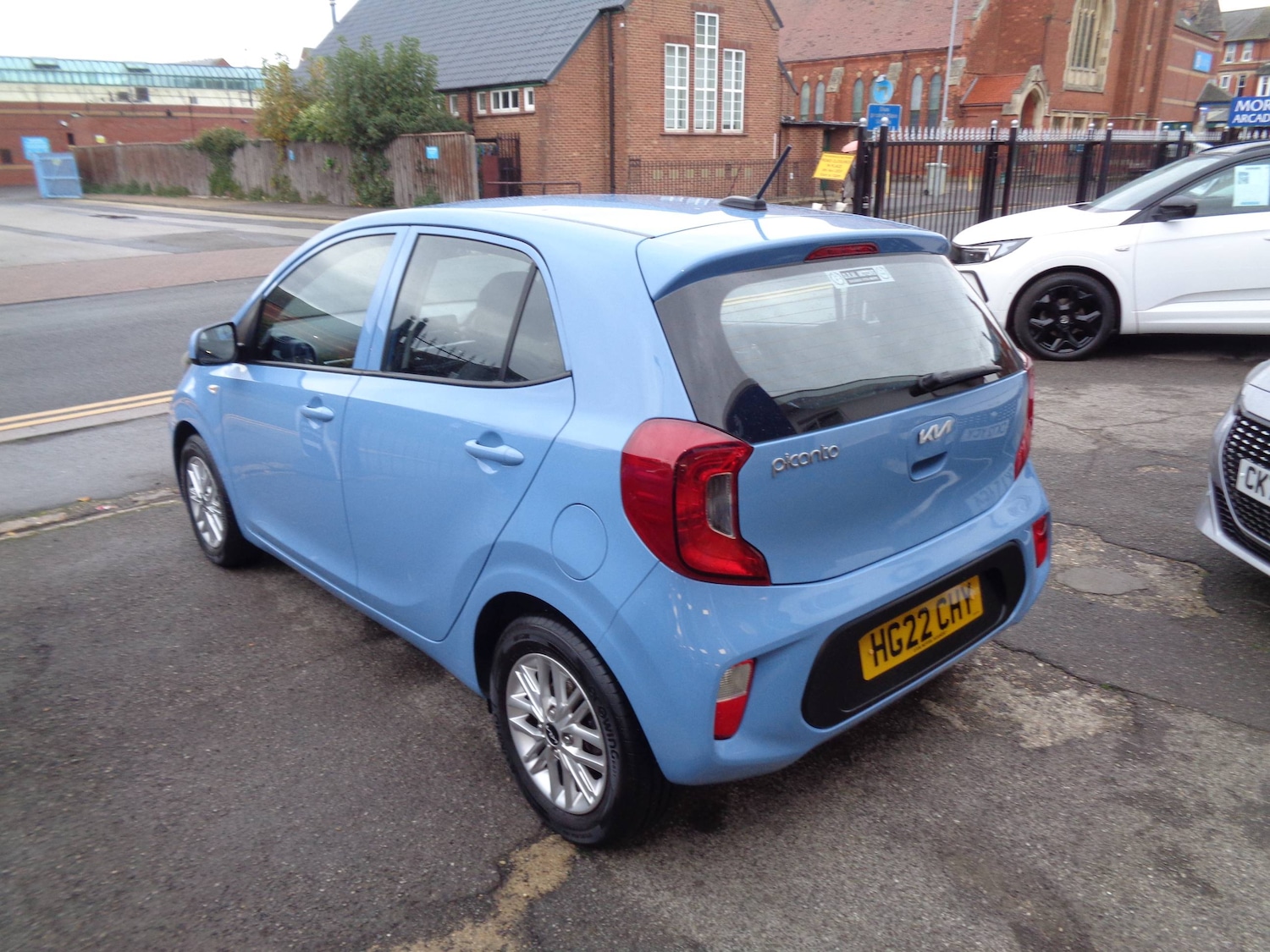 Used Kia Picanto 2022 for sale - 76476896: Photo 4