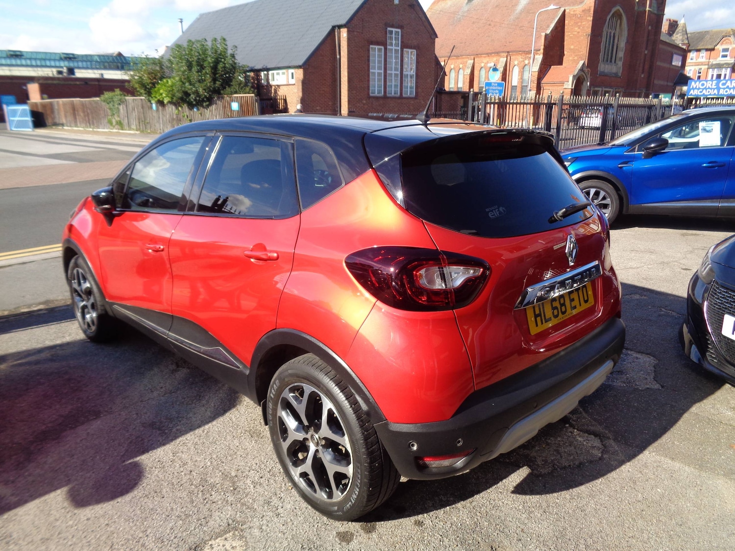 Used Renault Captur 2019 for sale - 76638832: Photo 4