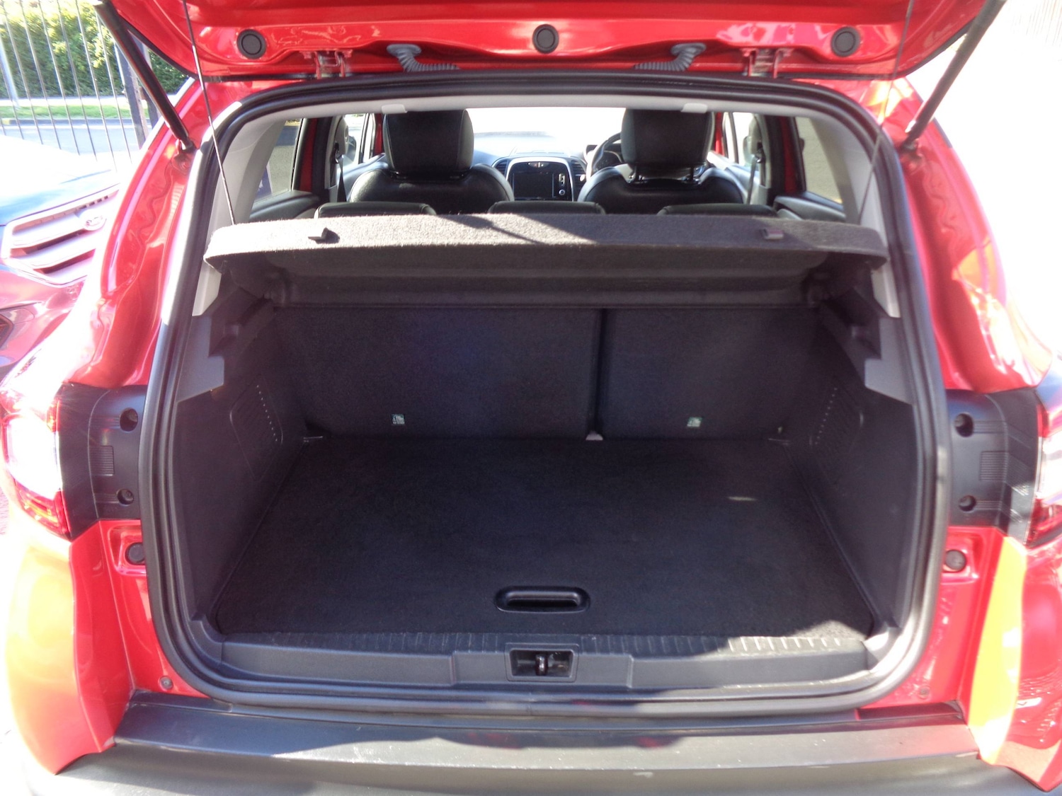 Used Renault Captur 2019 for sale - 76638832: Photo 5