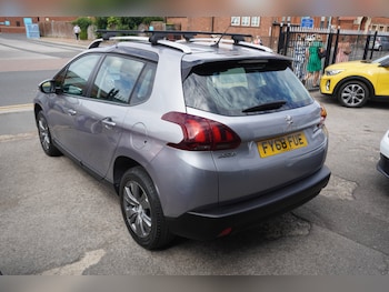 Used Peugeot 2008 2018 for sale - 79342406: Photo
