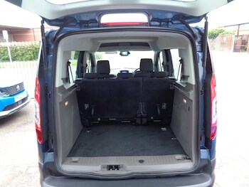 Used Ford Tourneo Connect 2022 for sale - 77675740: Photo