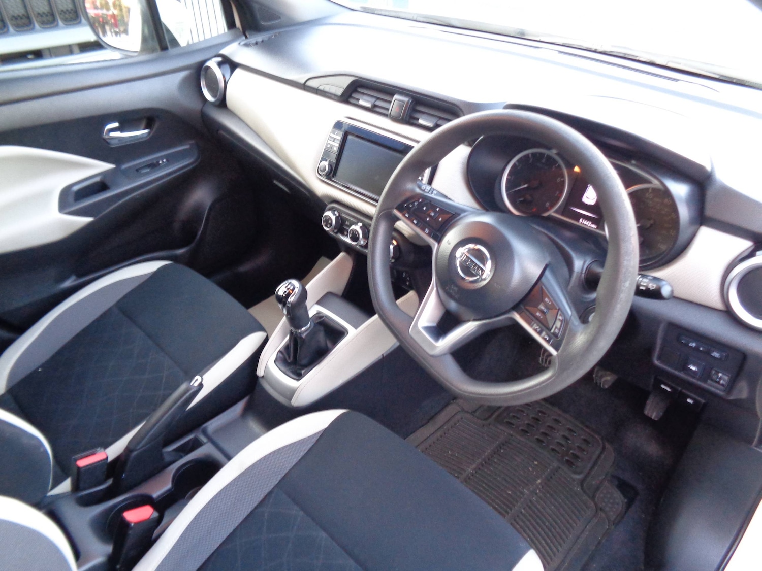 Used Nissan Micra 2017 for sale - 76895873: Photo 4