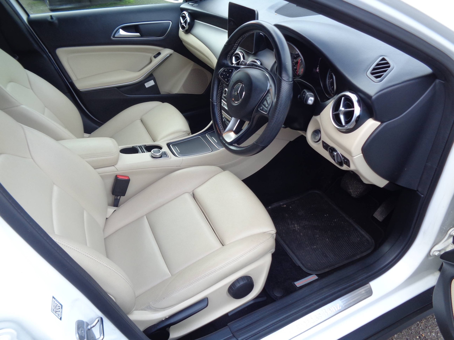 Used Mercedes-Benz GLA 2018 for sale - 77487317: Photo 8