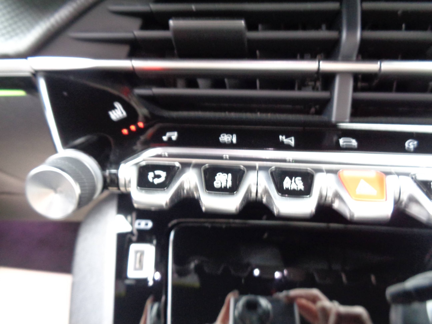 Used Peugeot 2008 2022 for sale - 76555386: Photo 6