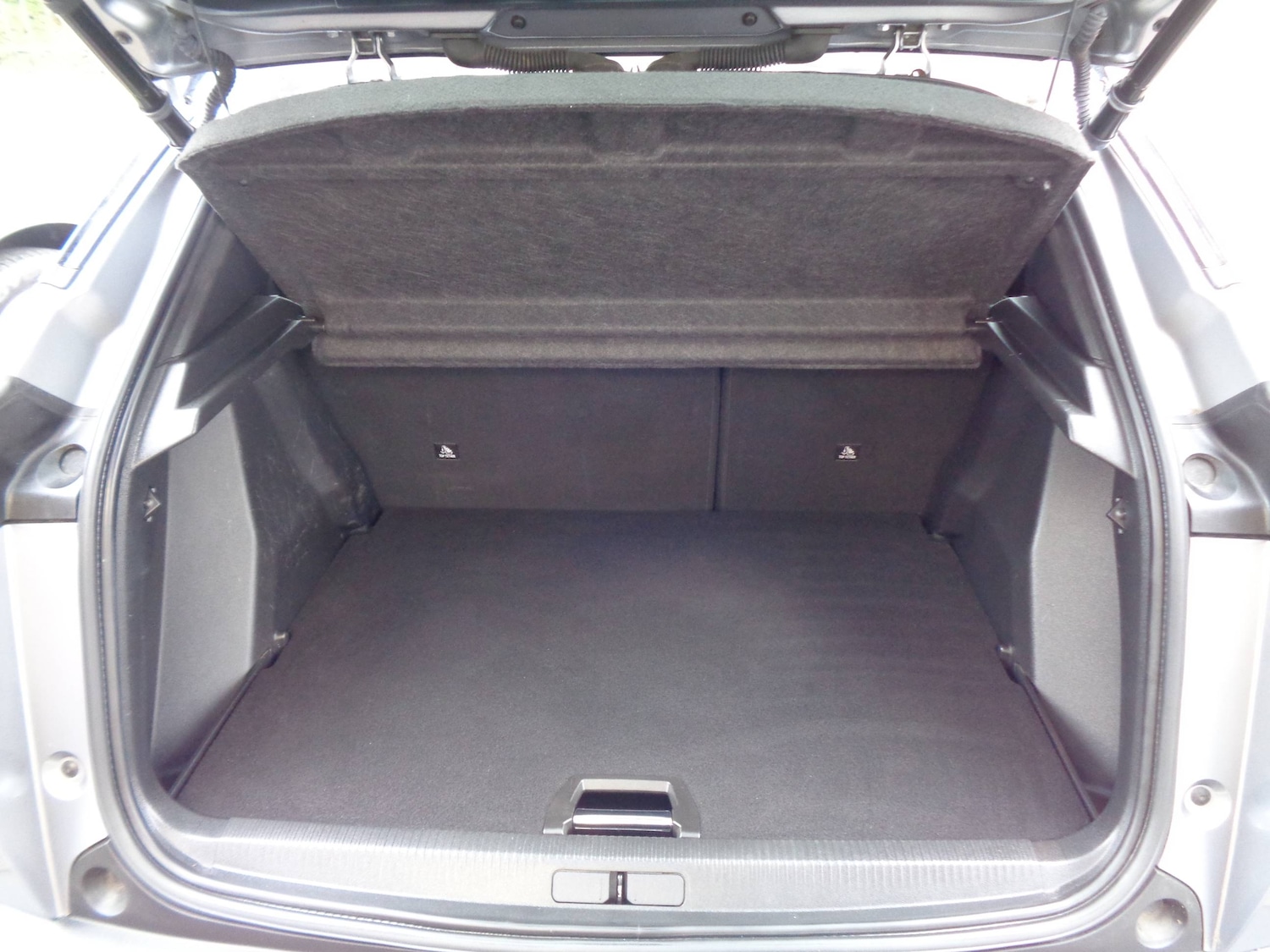 Used Peugeot 2008 2022 for sale - 76555386: Photo 9