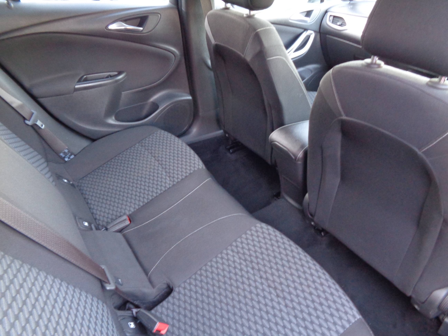 Used Vauxhall Astra 2017 for sale - 76891800: Photo 7