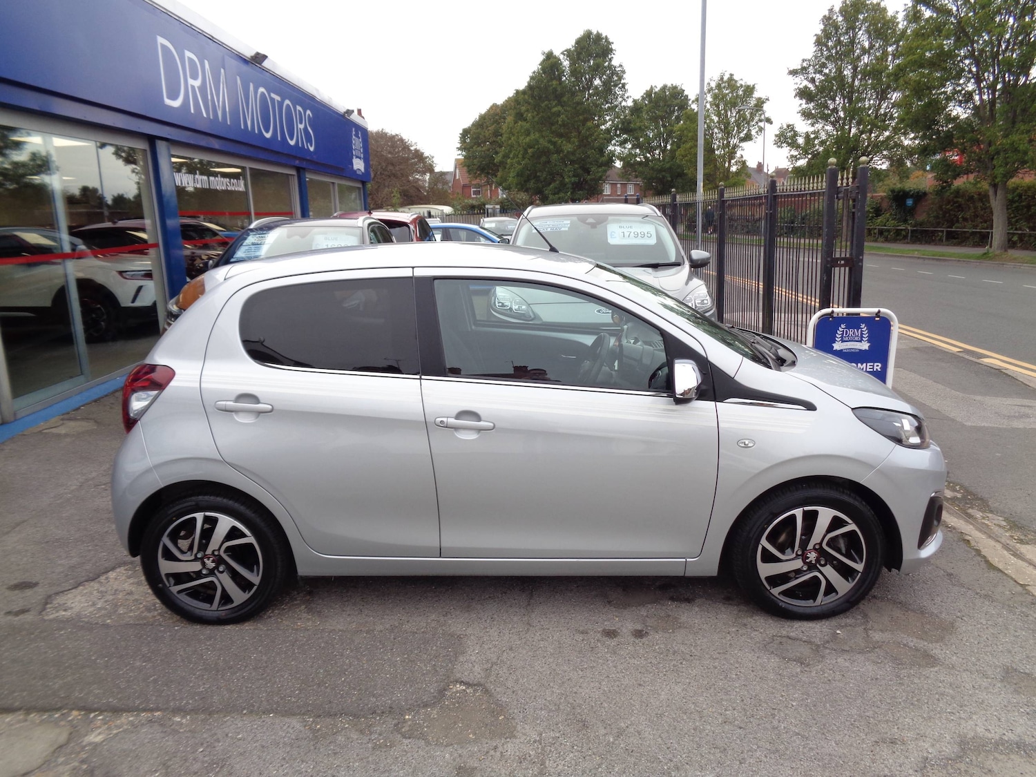 Used Peugeot 108 2020 for sale - 77404808: Photo 2