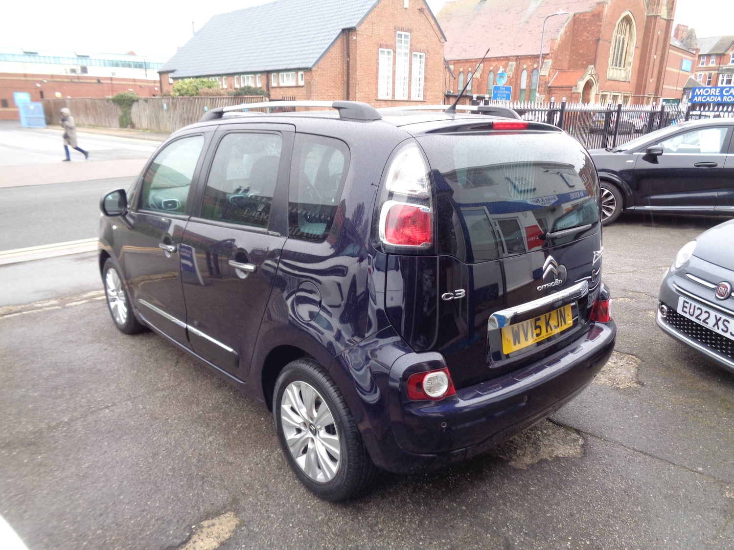 Used Citroen C3 Picasso 2015 for sale - 78038884: Photo 2
