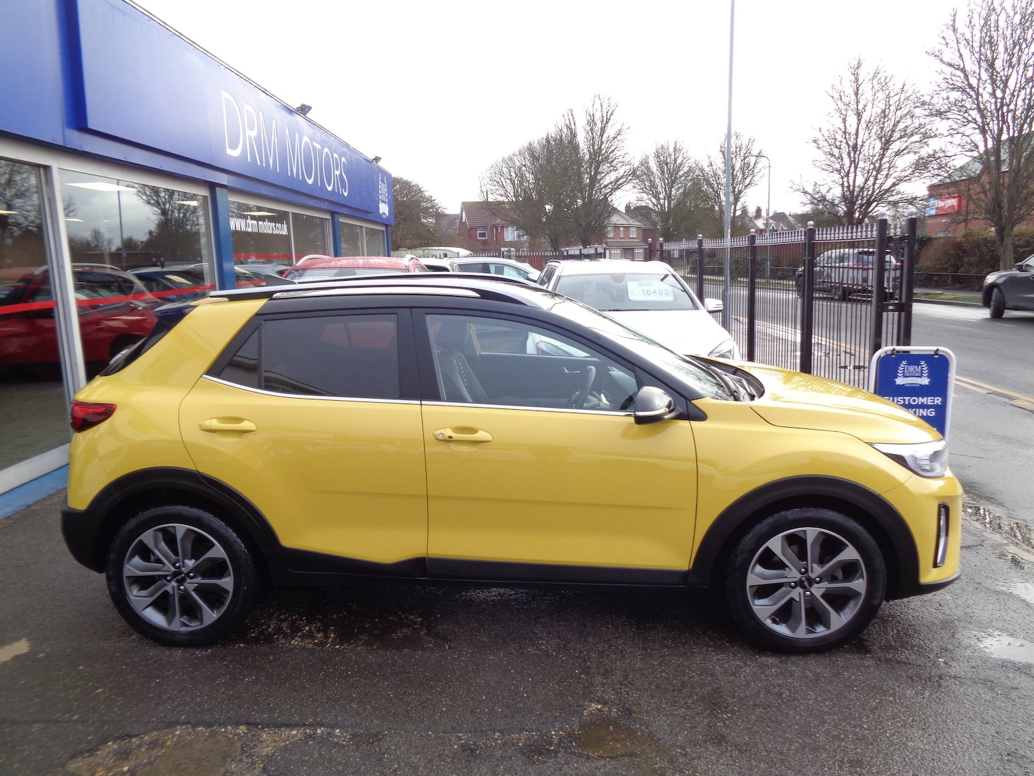 Used Kia Stonic 2022 for sale - 77639026: Photo 2