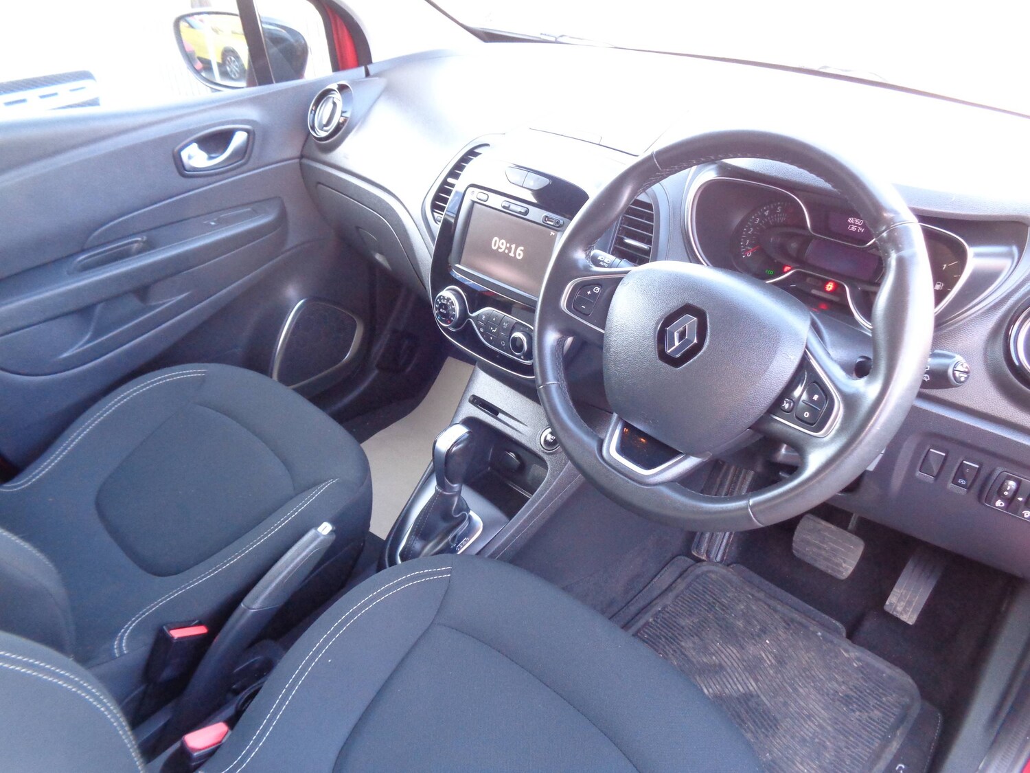 Used Renault Captur 2019 for sale - 77745149: Photo 8