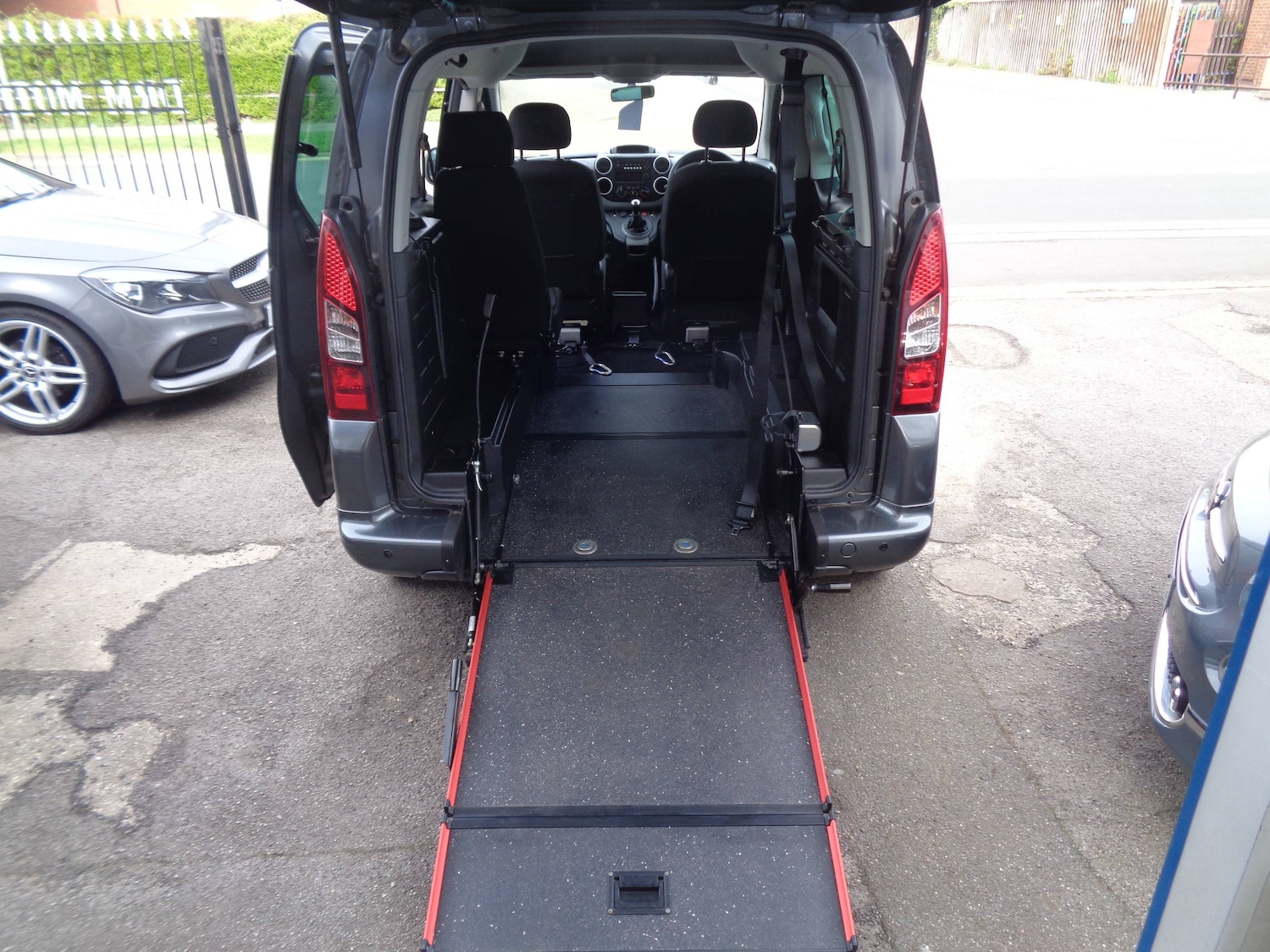 Used Peugeot Partner Tepee 2017 for sale - 78190580: Photo 3