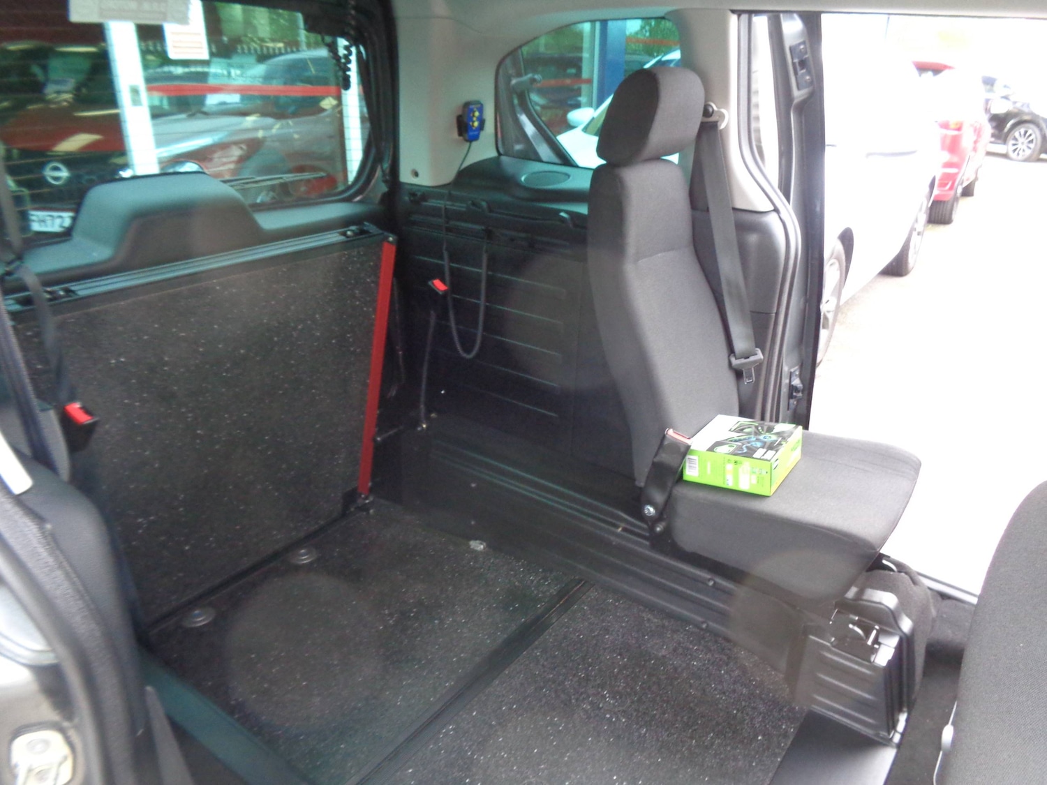 Used Peugeot Partner Tepee 2017 for sale - 78190580: Photo 5