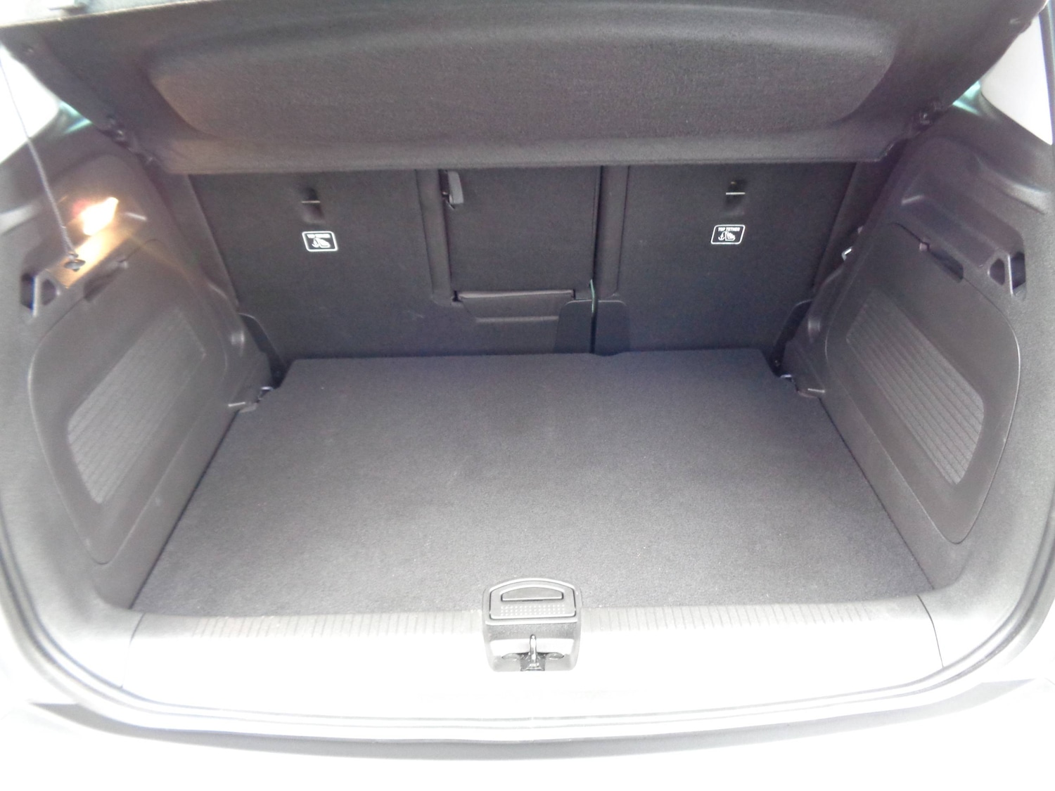 Used Vauxhall Crossland 2022 for sale - 76403404: Photo 4