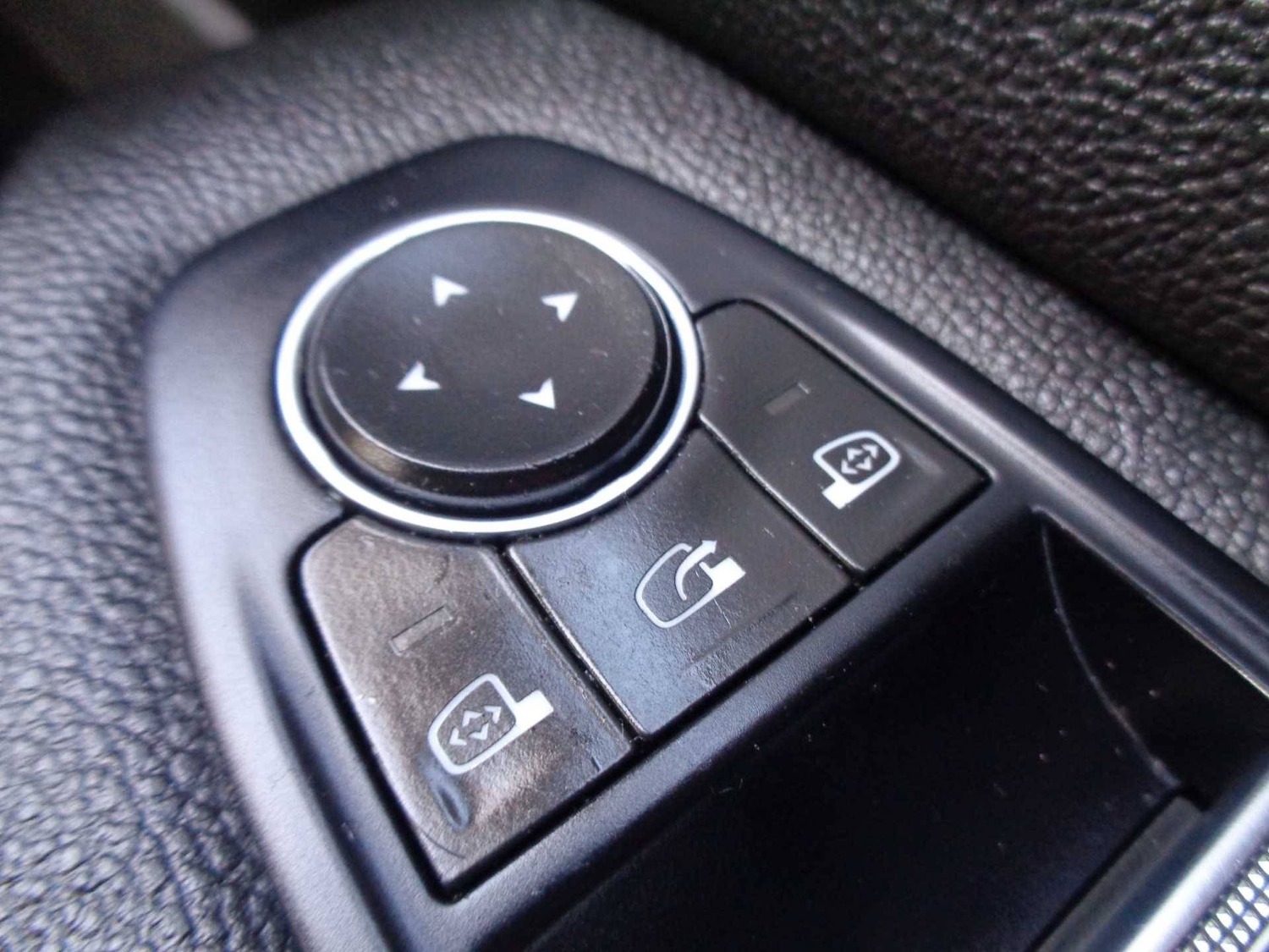 Used Renault Captur 2020 for sale - 76428810: Photo 10